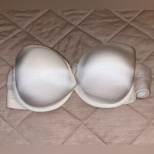 VICTORIA’S SECRET VERY SEXY Womens White Strapless underwire Bra size: 36C